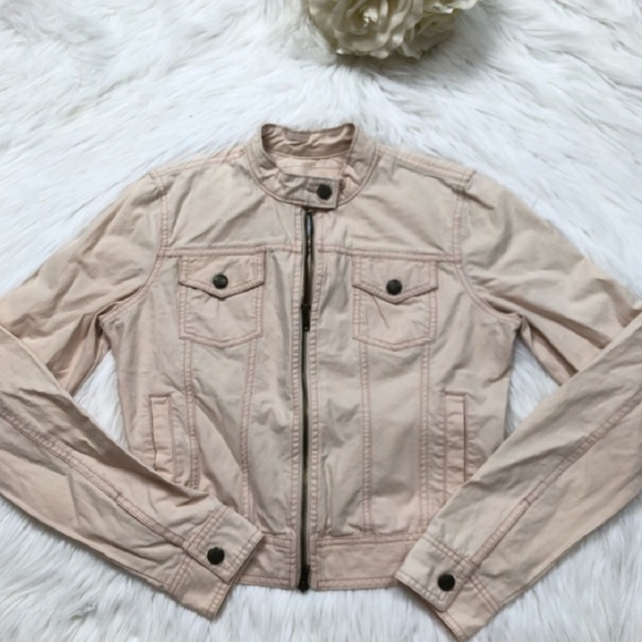 Abercrombie & Fitch Jackets & Blazers - Abercrombie & Fitch Vintage Denim jacket